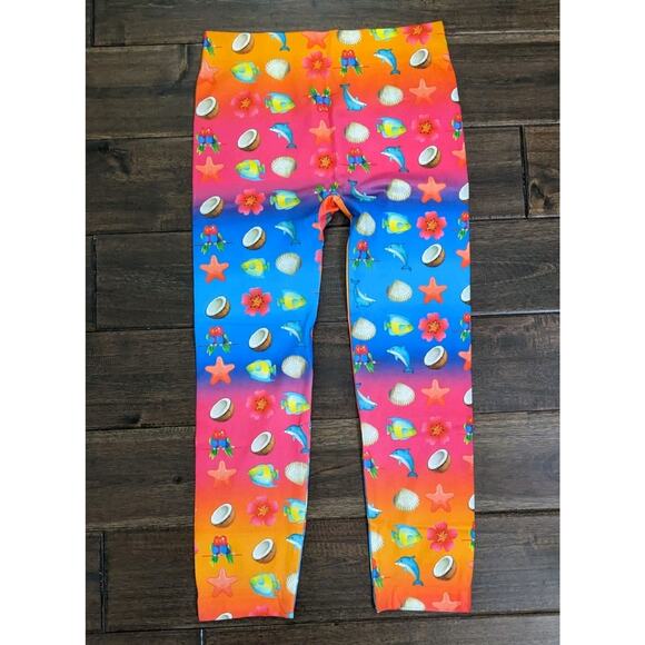 S mall 3 5 No Boundaries Colorful Capri Leggings Coconut Beach Shells Dolphin - Picture 2 of 8